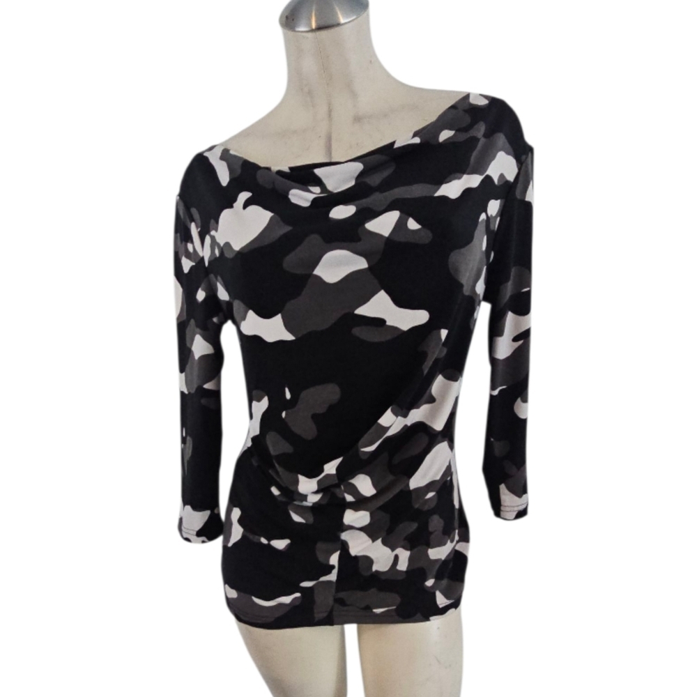 3/$25  Worthington Size S Black and White Camouflage Top